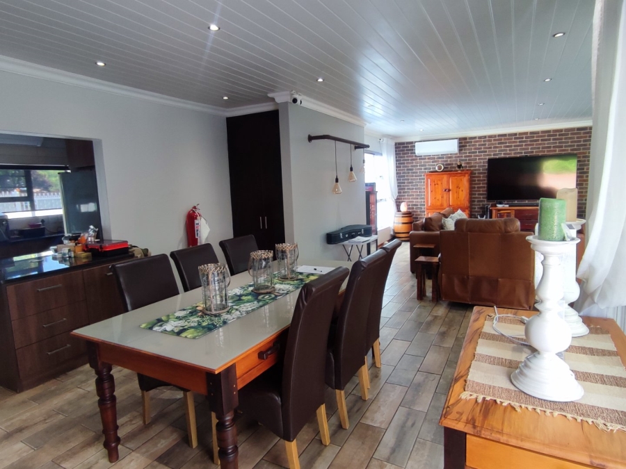 4 Bedroom Property for Sale in Langenhovenpark Free State